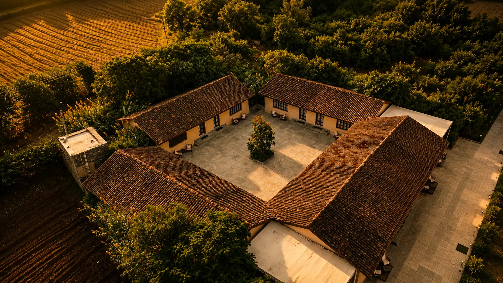 The house, at work in the landscape