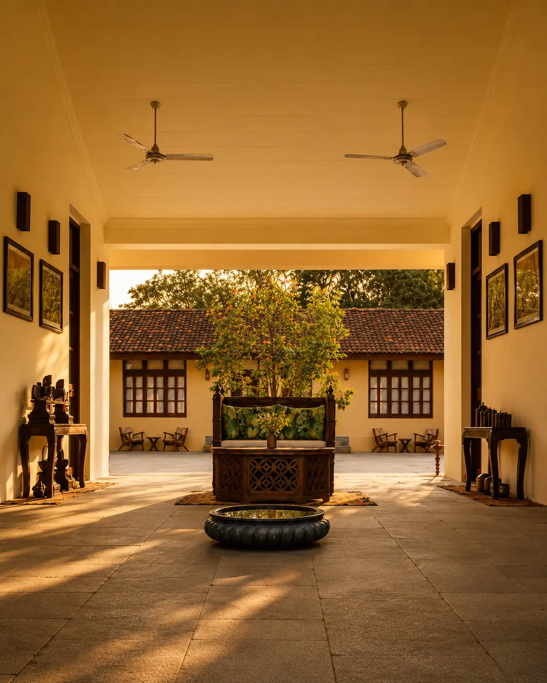 Bijapur Lodge, unscripted 1