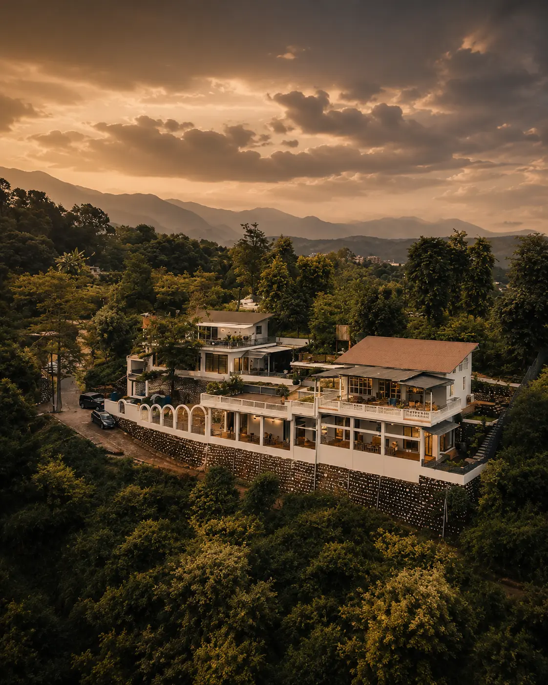 uttarakhand-lodge, between Dehradun and Mussoorie